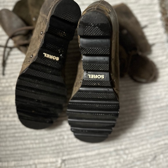 Sorel crackle leather hidden stacked wedge heel boots size 7.5 - Picture 4 of 4